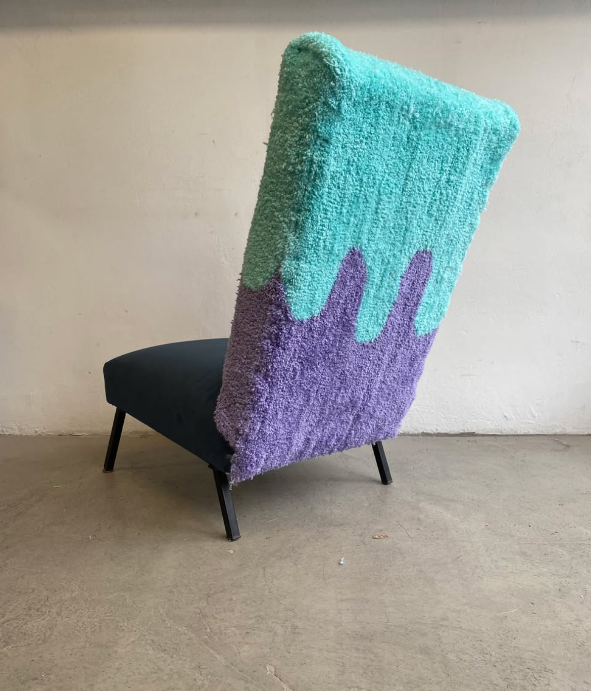 Fauteuil année 70 tufté