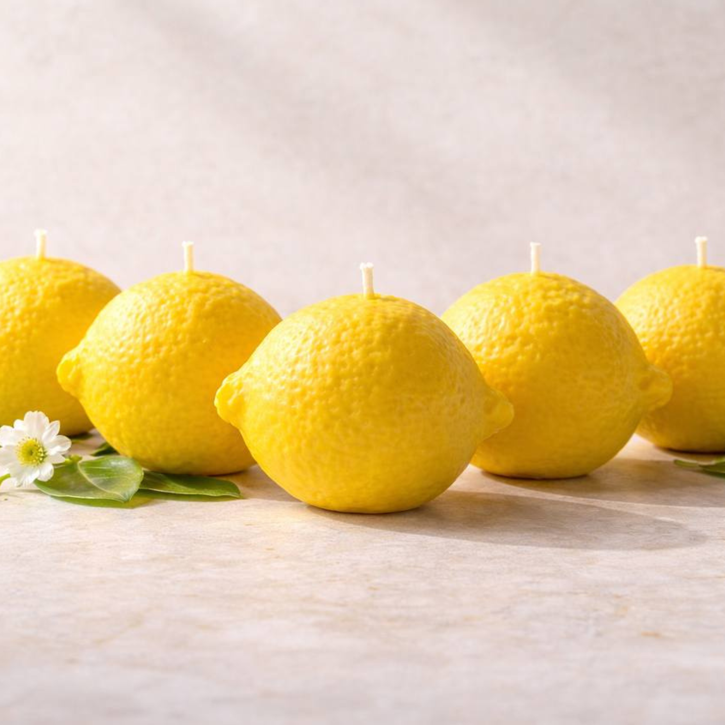 Bougie parfumée citron réaliste - cire d'abeille/soja, mèche en coton