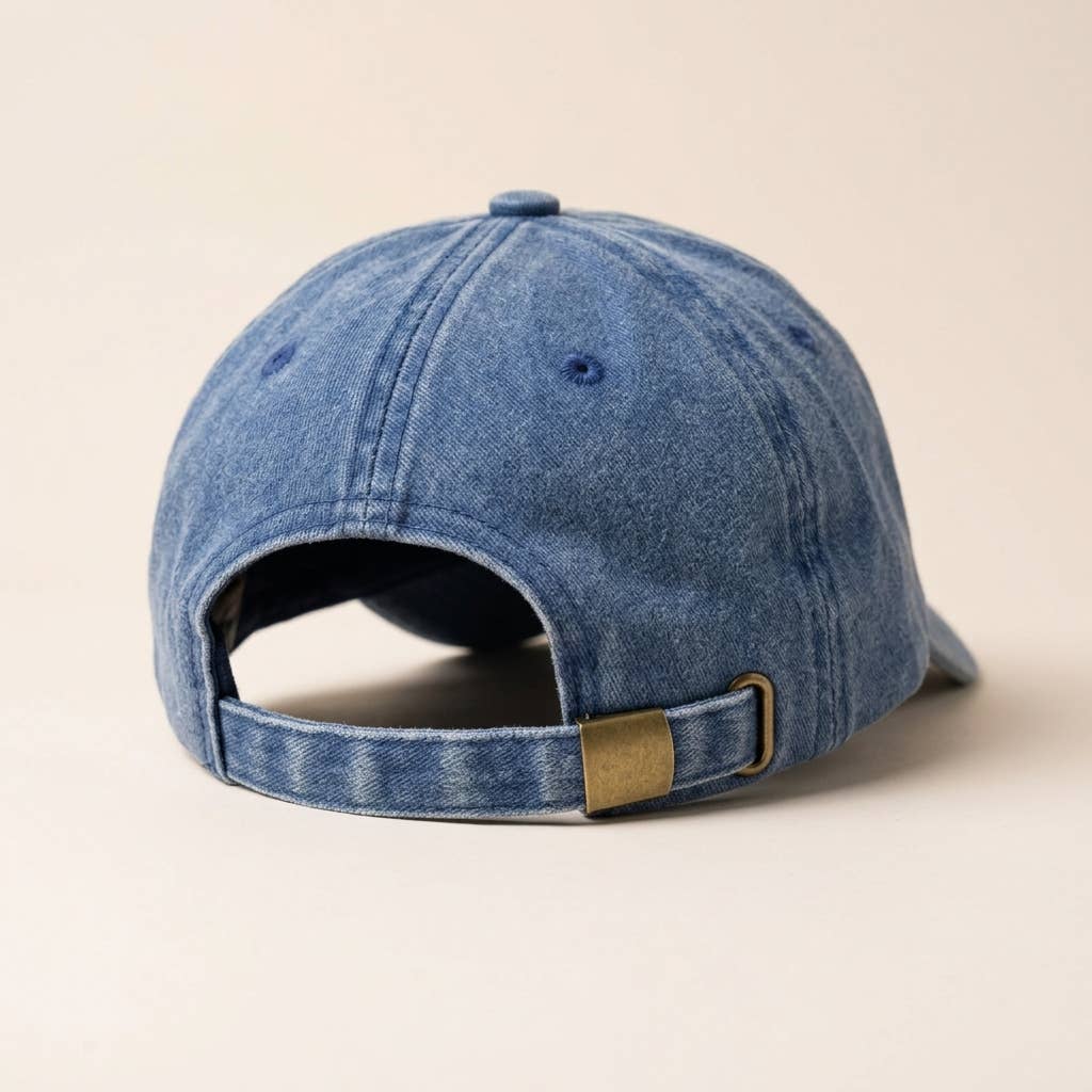 Casquette bleue brodée « Hors du bureau »