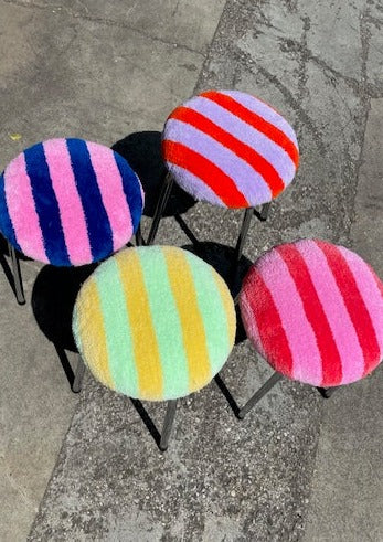 Tabouret tufté/ Bleu et rose