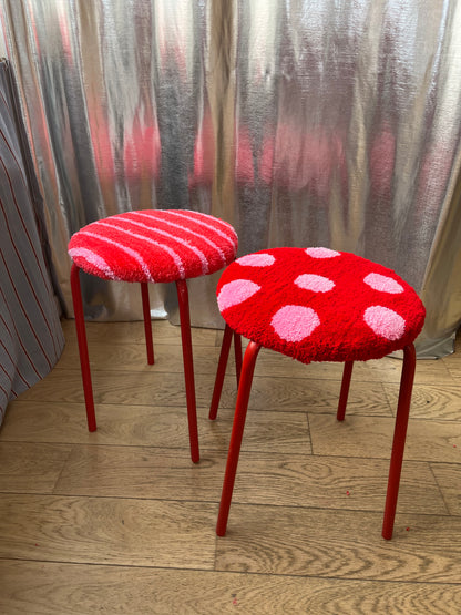 Tabouret upcyclé et tufté