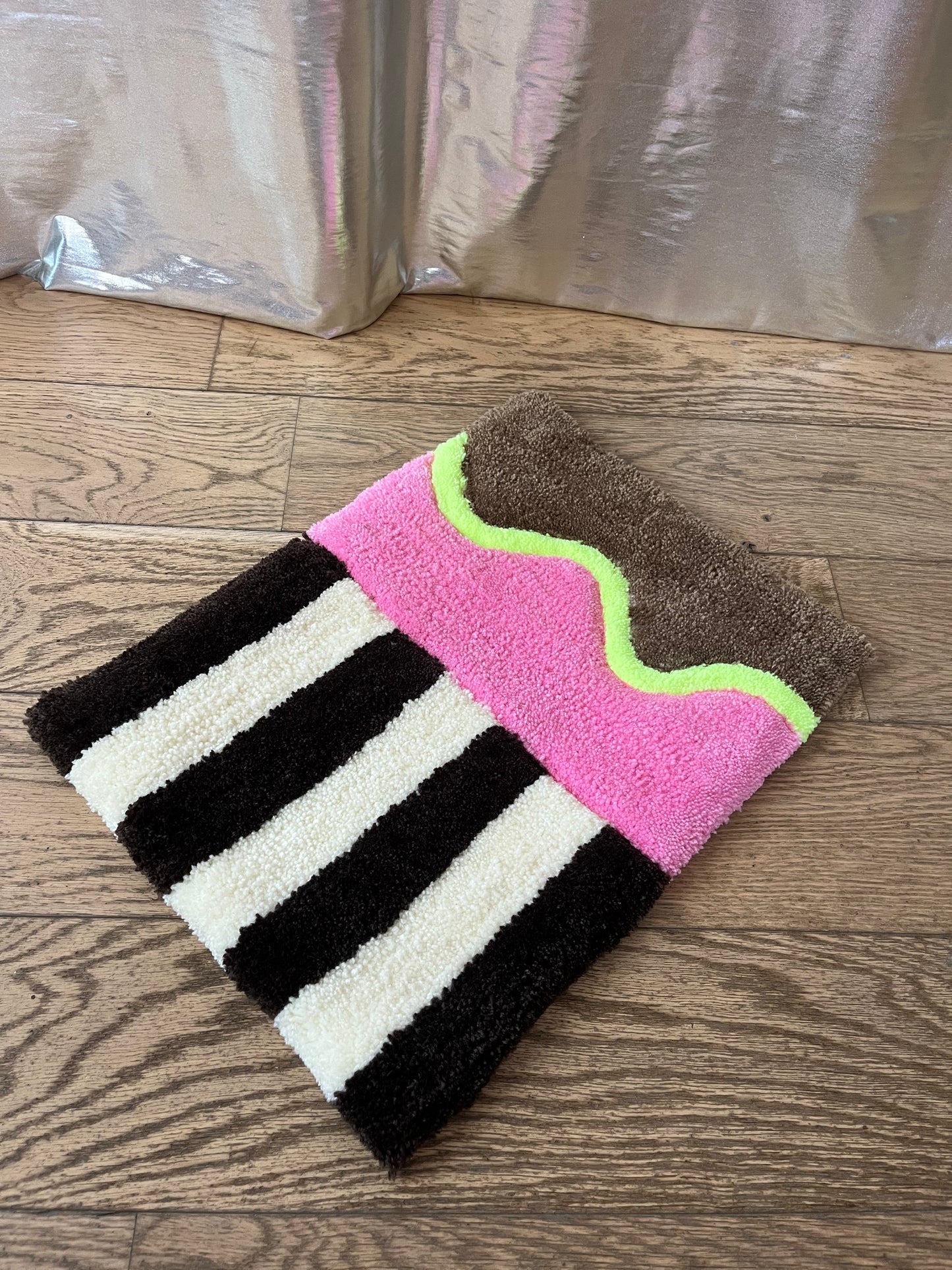 Tapis tufté mini mem #8